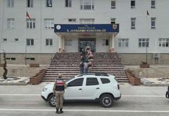 Kendilerini polis ve savcı olarak tanıtıp 2 milyon lira dolandıran şüpheliler yakalandı