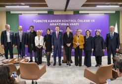 ‘Kanserle mücadele yalnızca tedaviyle kazanılamaz’