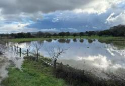 Çanakkale’de sağanak hayatı olumsuz etkiledi