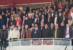 RTÜK Başkanı Daniş, Süper Amatör Lig’de şampiyon olan Çanakkalespor'u kutladı