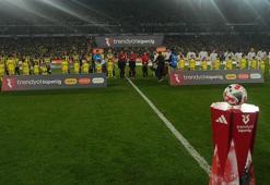 Fenerbahçe - Beşiktaş maçında ilk düdük çaldı