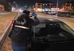 Bursa'da seyir halindeki otomobile mermi isabet etti