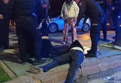 'Yan bakma' kavgası; 2 kardeş ile anneleri yaralandı