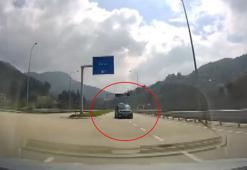 Minibüsüyle ters yönde ilerleyip trafiği tehlikeye attığı anlar kamerada