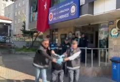 Bağcılar'da bıçaklı kavgaya müdahale eden 2 polis memuru yaralandı