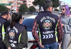 Ceza kesilen korsan taksici, taşıdığı yolcuları suçladı