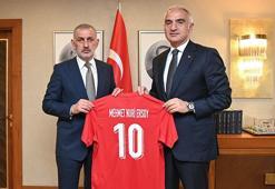 Bakan Ersoy, TFF Başkanı Hacıosmanoğlu'nu kabul etti