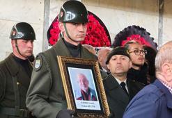 Yalçın Küçük son yolculuğuna uğurlandı