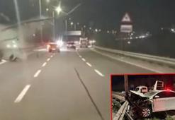 Kağıthane’de 2 otomobilin çarpışarak bariyere vurduğu anlar kamerada: 1 yaralı