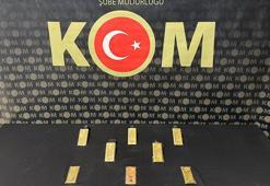 Motosiklet sürücüsünün sırt çantasından 8 kilo kaçak saf altın çıktı