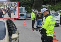 Gazetecilerden, polislere uygulama noktasında kutlama