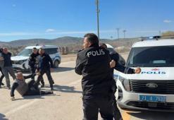 Kavga ihbarına giden polisler, çiçeklerle karşılandı