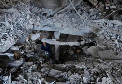 Lübnan: İsrail’in dün düzenlediği saldırılarda hayatını kaybedenlerin sayısı 303'e yükseldi