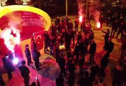 Bursa'da kavga ihbarına giden polislere sürpriz kutlama
