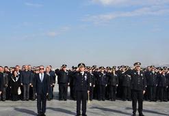 İzmir'de Türk Polis Teşkilatı'nın 181'inci kuruluş yıl dönümü kutlandı
