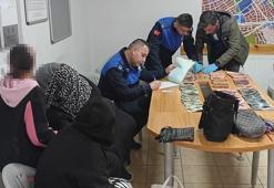 2 dilencinin üzerinden 19 bin 600 lira çıktı