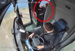 Otobüste fenalaşan kız çocuğunu, şoför hastaneye yetiştirdi; o anlar kamerada