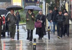 İstanbul'da haftanın son iş gününde yağmur etkili oluyor