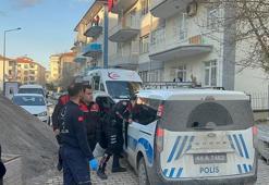 Malatya'da bıçaklı kavgada baba ve oğulu yaralandı