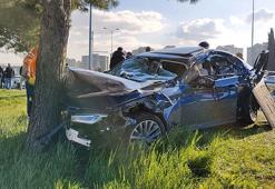 Bayrampaşa'da otomobilin çarptığı kamyon devrildi; 1 çocuk öldü, 6 kişi yaralandı