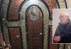 Evin kapısına 24 el ateş etti, eski kayınpederini öldürdü