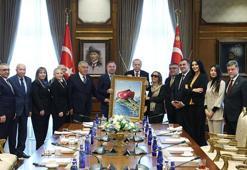 Cumhurbaşkanı Erdoğan, Türk Demokrasi Vakfı heyetini kabul etti