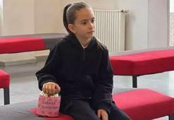 Kavanozda biriken iyilik; 9 yaşındaki Berra harçlıklarını şehit ailelerine bağışladı