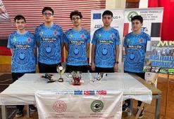 Türk öğrenciler, Yunanistan'da yapılan robot olimpiyatında 1'inci oldu
