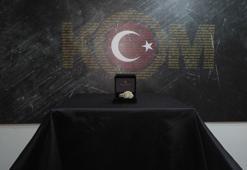 Endonezya'dan kaçak getirilen 80 karatlık pırlanta emniyette sergilendi