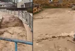 Sivas'ta sağanak; ırmak taştı, yol ve tarım arazilerini su bastı