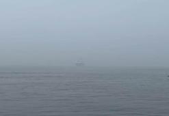 İstanbul'da sis etkili oldu; boğaz gemi trafiğine açıldı