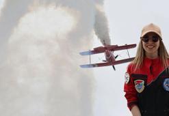 Türkiye’nin ilk profesyonel kadın akrobasi pilotundan çocuklara özel gösteri