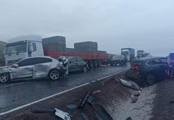 Yolcu otobüsü 10 araca çarparak durabildi: 7 yaralı