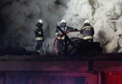 Oto elektrikçi dükkanında yangın: 1’i itfaiye personeli 2 yaralı