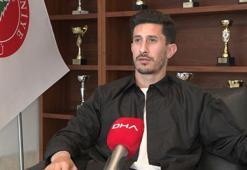 Ümraniyesporlu Burak Öksüz: Bina bir anda yıkıldı, her şey kapkaranlık oldu ve yere düştük