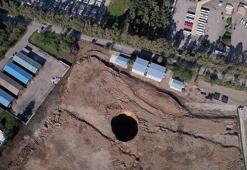 Hatay'da 35 metre çapında obruk oluştu