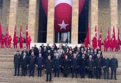 Bakan Tekin, öğrencilerle Anıtkabir'i ziyaret etti