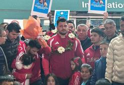 Milli güreşçi Rıza Kayaalp’e Ankara’da coşkulu karşılama