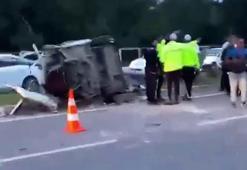 Mersin’de kazanın ardından aydınlatma direğine çarpan otomobil ikiye bölündü: 4 yaralı