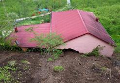 Misafirliğe gitti, heyelandan kurtuldu