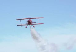 Türkiye’nin ilk profesyonel kadın akrobasi pilotundan, Dünya Pilotlar Günü’ne özel gösteri