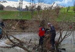 Şemdinli'de dereye düşen 8 yaşındaki Osman için arama çalışması başlatıldı