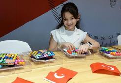 Matematik şampiyonu Lina, yeni zaferini okul saldırısında ölen öğrencilere armağan etti