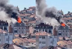 Üsküdar'da 5 katlı binanın çatısı alev alev yandı