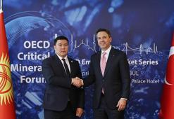 Bakan Bayraktar, Kırgızistan Doğal Kaynaklar, Ekoloji ve Teknik İşler Bakanı Toktobaev ile görüştü