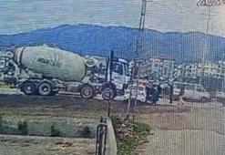 Beton mikseri, otomobili metrelerce sürükledi