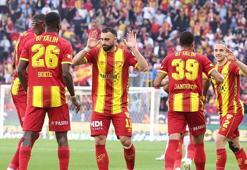 Göztepe deplasmanlarda puanları topladı