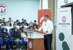Prof. Dr. Murat Yalçıntaş, İskenderun Teknik Üniversitesi'nde gençlerle bir araya geldi