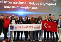 Akran eğitimiyle kurulan lise robotik takımı, Dünya Şampiyonası'nda