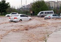 Gaziantep’te sağanak ve fırtınada çatılar uçtu, ağaçlar devrildi: 23 yaralı